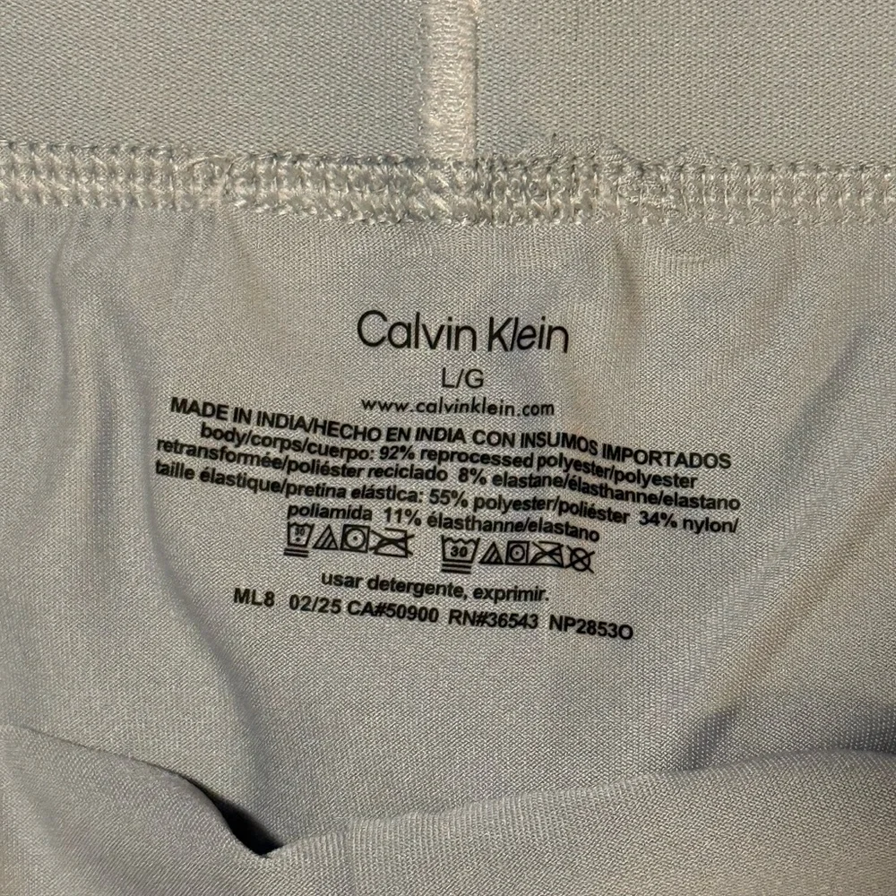 Calvin Klein Men's Briefs 4-Pack - Black, Gray, Blue - Picture 2 of 2